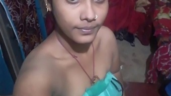 Indian Girl'S Solo Show With Big Boobs