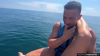 Mia Szóbeli Készségei Pov Szexvideóban Ragyognak Maximo Garcia-Val