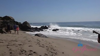블론드 아마추어와 차타고 오랄 섹스하는 Pov 비디오