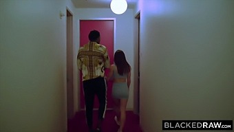Abella Danger Trải Nghiệm Những Tư Thế Tình Dục Khác Nhau Với Một Người Đàn Ông Da Đen.